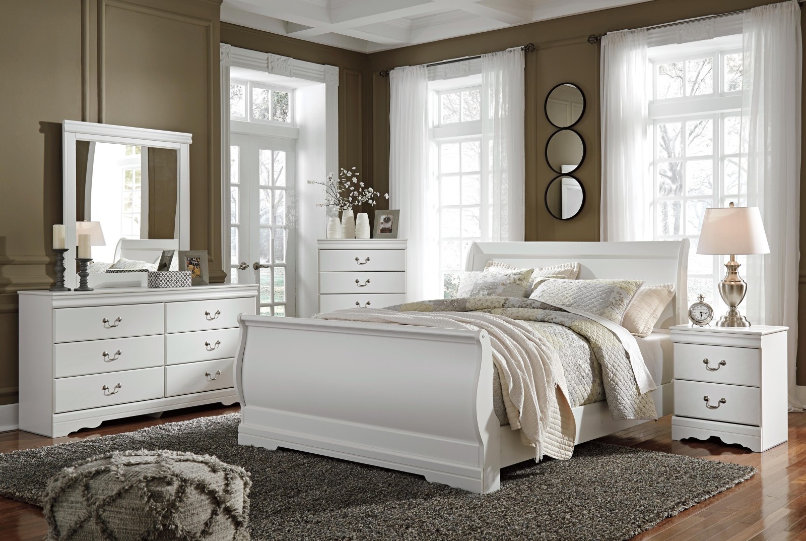 5 pc Anarasia Queen Bedroom Set
