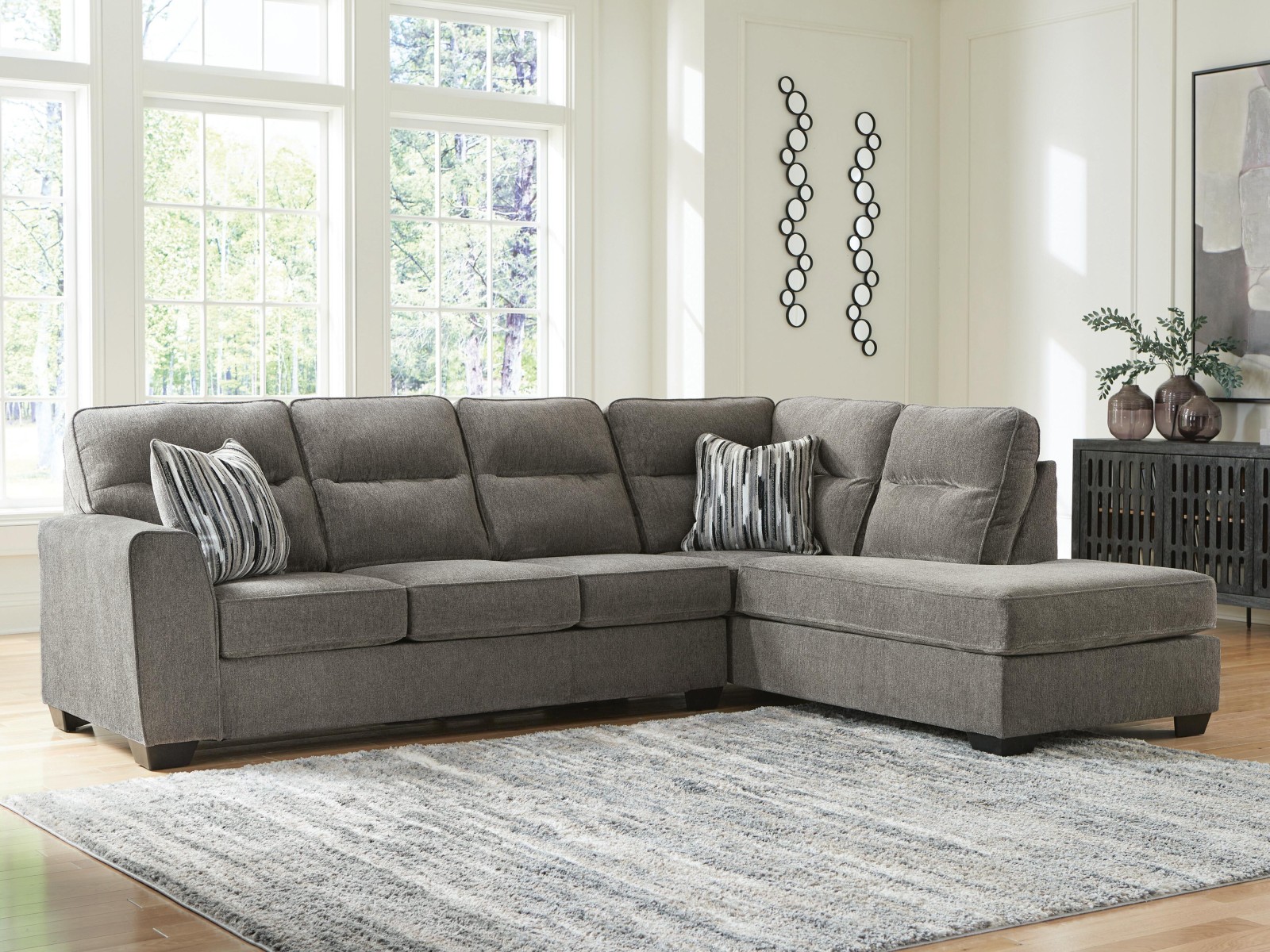 Olten 2-Piece Sectional with Chaise