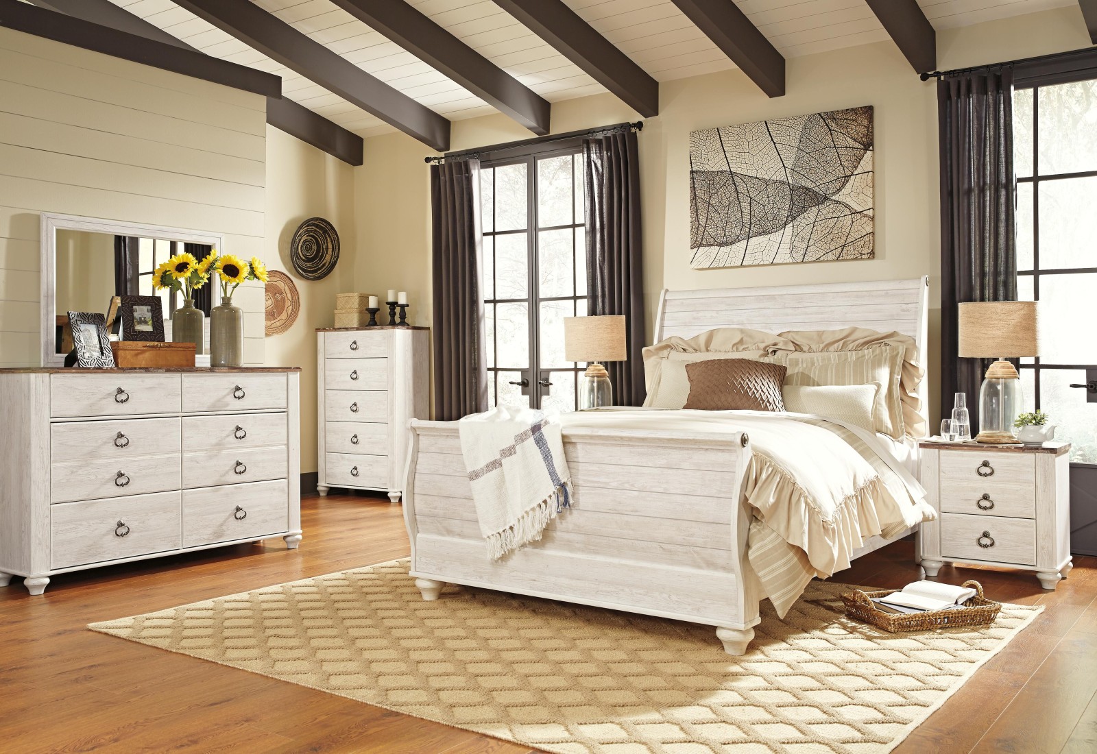7 pc Willowton Queen Bedroom Set