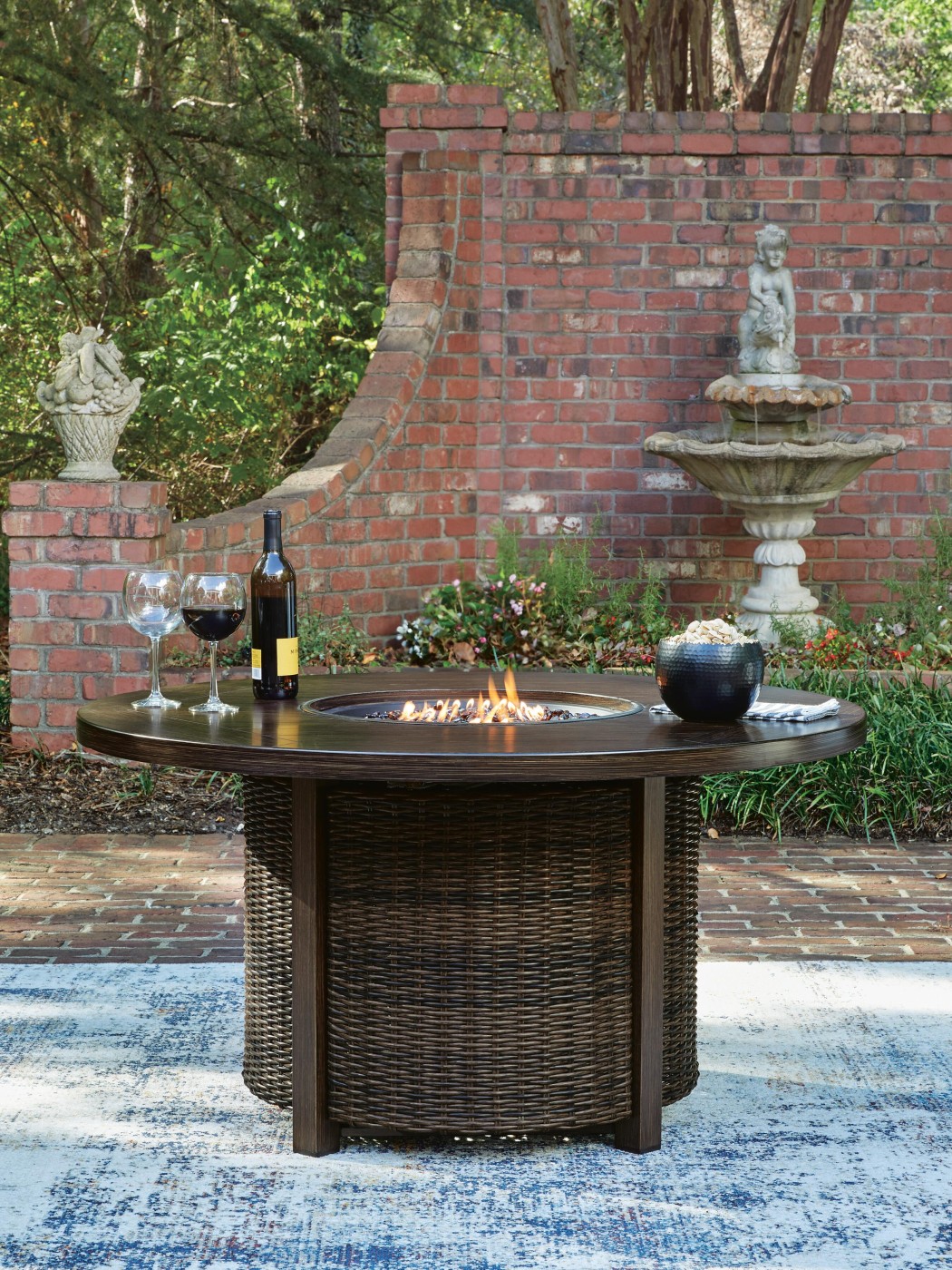Monterey Point Outdoor Fire Pit Table