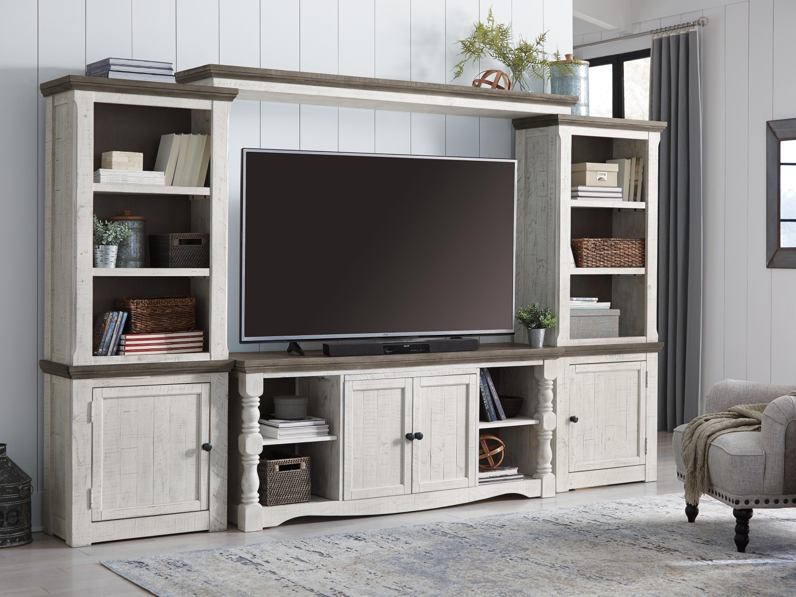 Havalance 4-Piece Entertainment Center
